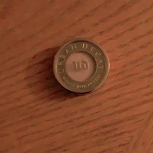 Urban Decay Eyeshadow “Guilt”